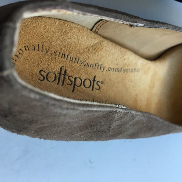 NEW Softspots Cate11 Suede Button Pumps Heel 11M - Picture 7 of 8